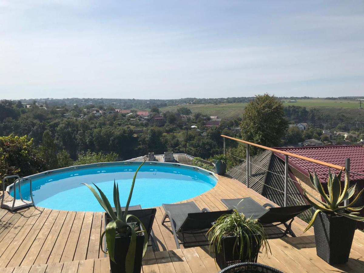 Villa Tatsopus Kam'janec'-Podil's'kyj Esterno foto